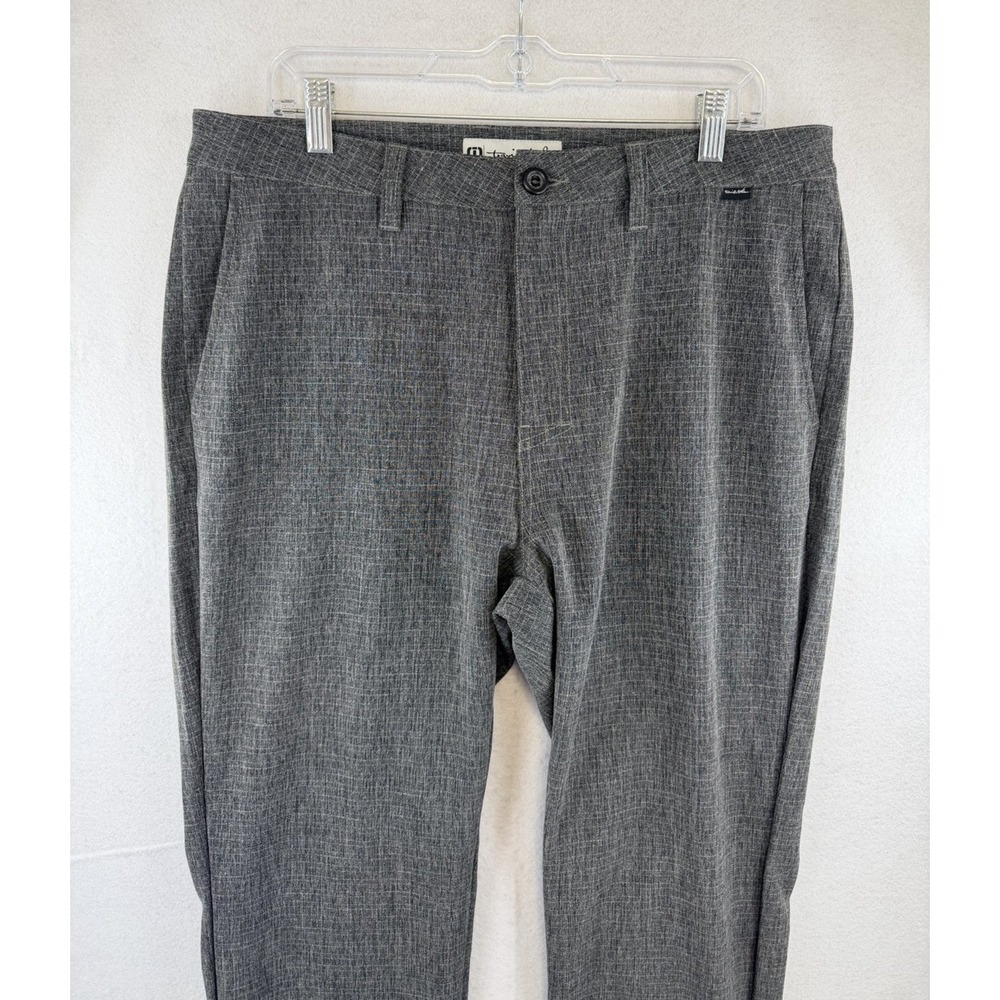 Travis Mathew Open To Close Golf Pants Mens Sz 34x30 Dark Gray White Check